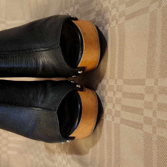 BCBGeneration Karena Platform Mules Size 6.5 - Picture 7 of 10